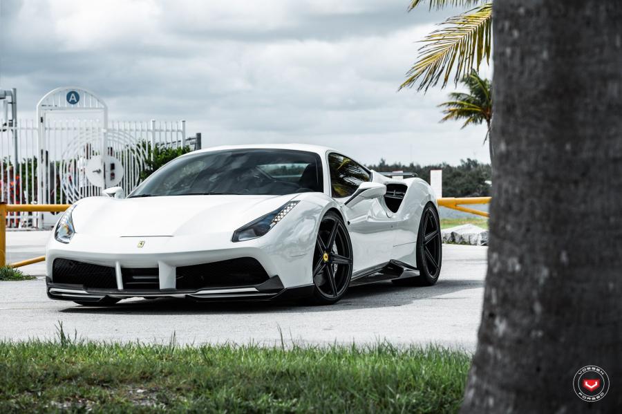  Ferrari 488 GTB on Vossen Wheels (M-X5) 2018 года  (фото 1 из 22)